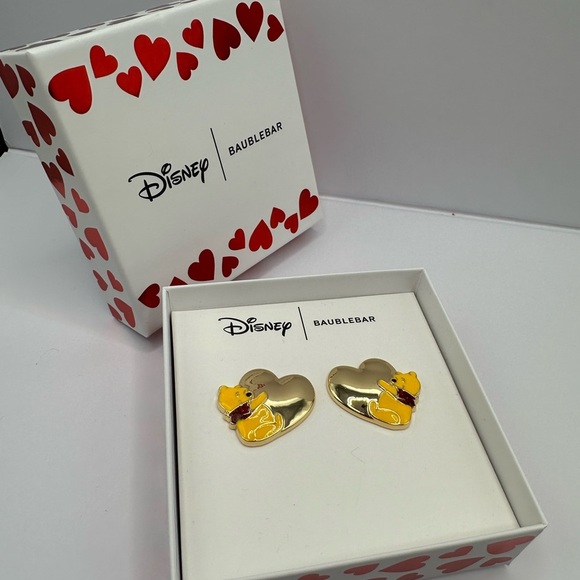 BaubleBar Winnie the Pooh heart earrings NWT - Picture 3 of 3